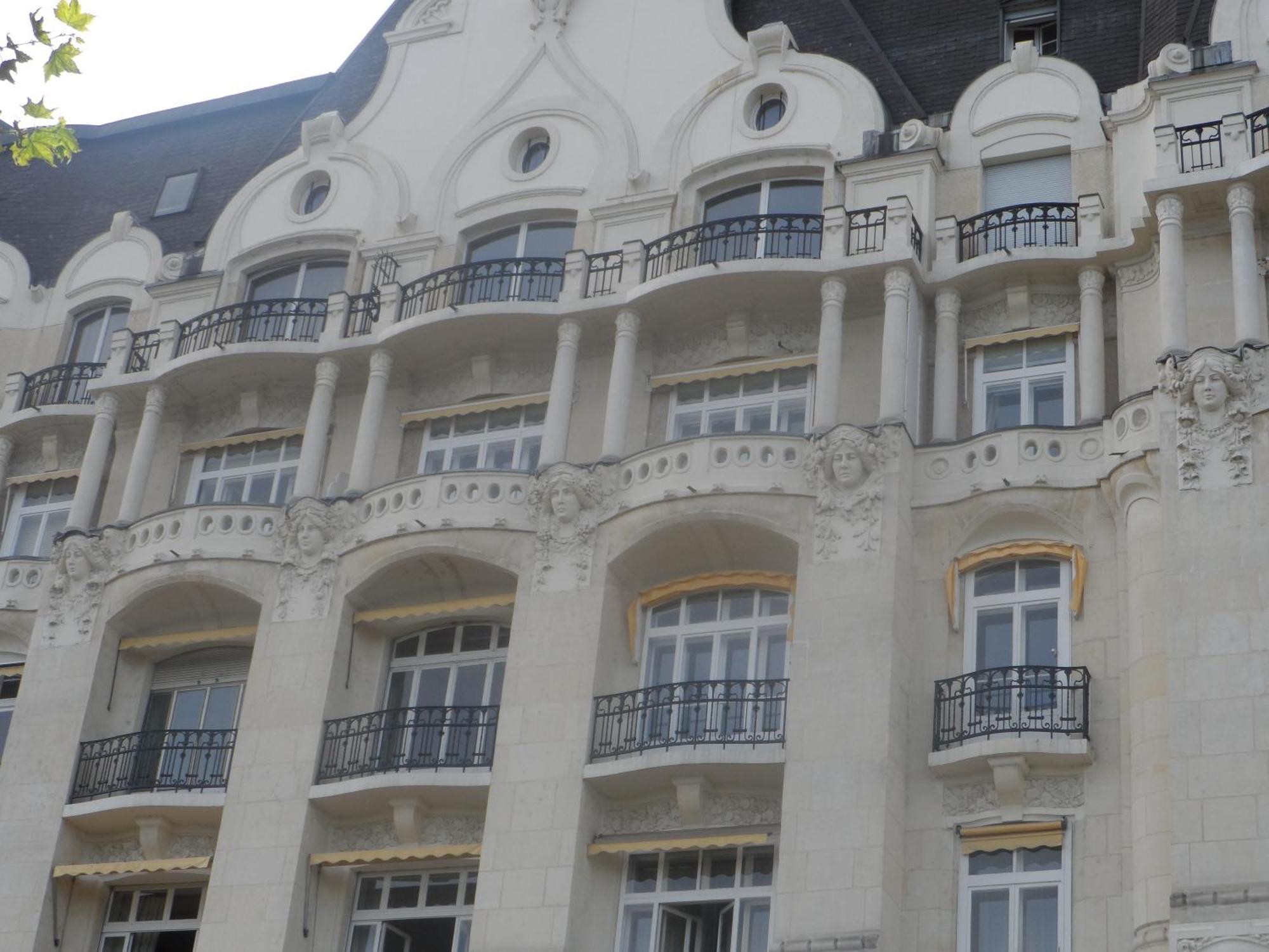 Cheap Booking Rooms L'Hospitalet de Llobregat Exterior photo