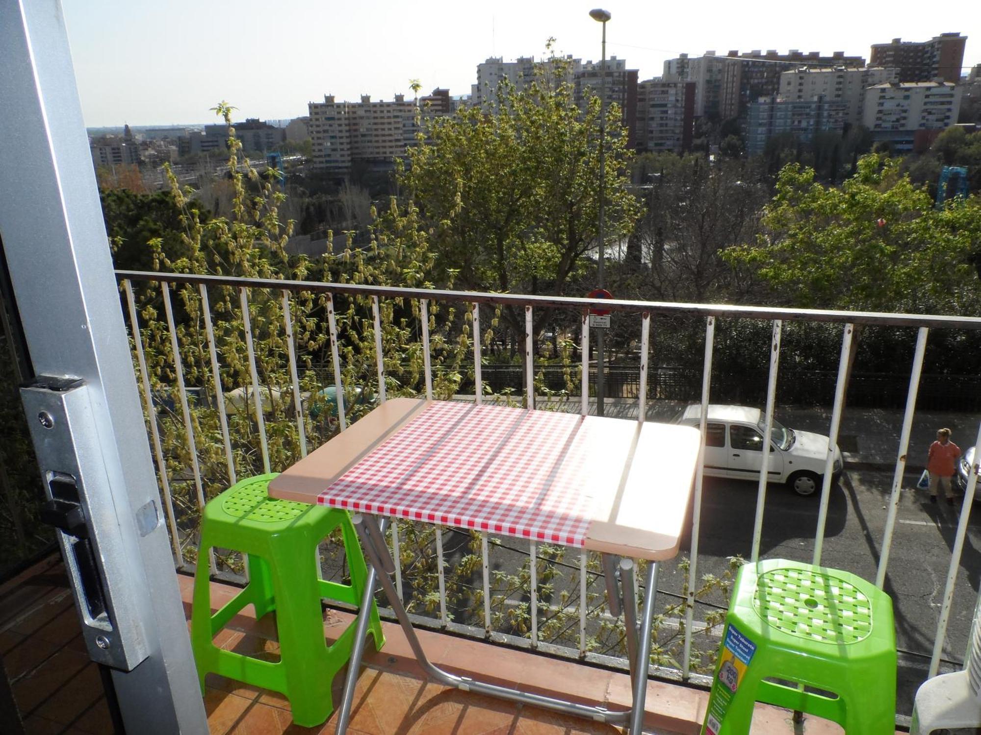 Cheap Booking Rooms L'Hospitalet de Llobregat Exterior photo